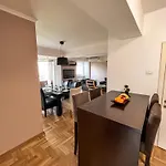 Centre Luxury Apartamento Skopie