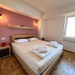 Centre Luxury *